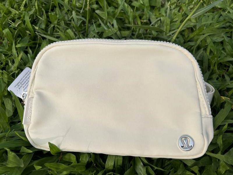 Lululemon Handbags 564